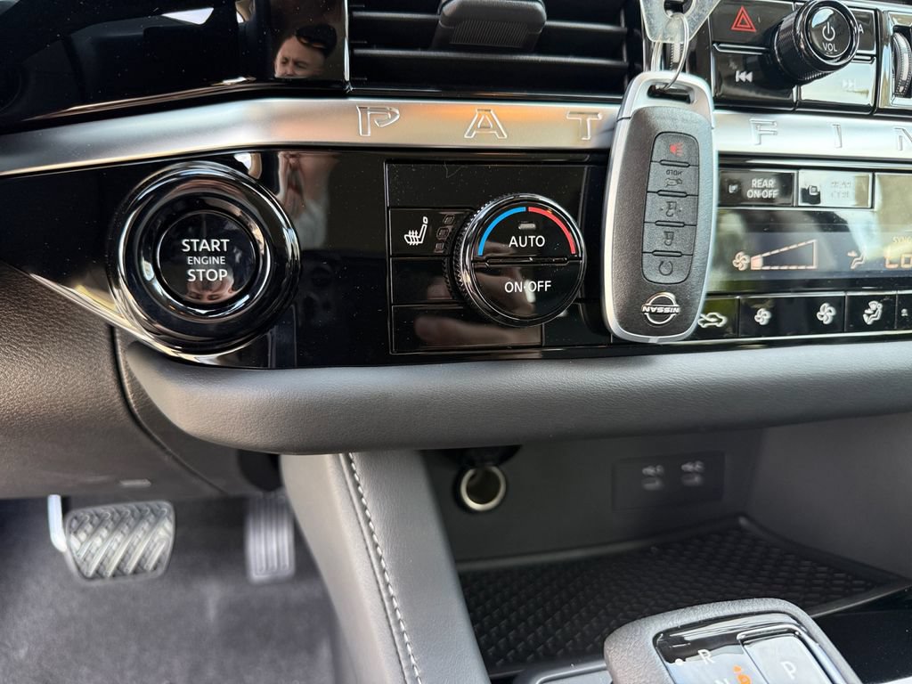 New 2026 Nissan Pathfinder SV AWD/4WD image 27