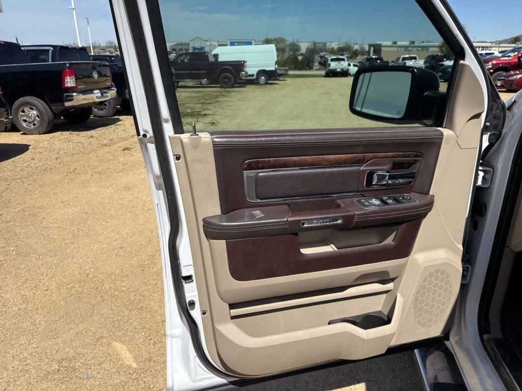Used 2016 RAM 1500 Laramie Longhorn w/ Convenience Group AWD/4WD image 11