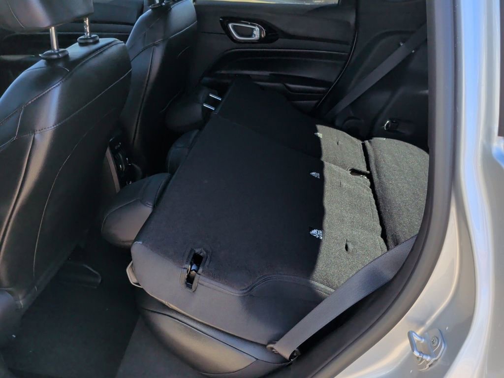 New 2026 Jeep Compass Latitude image 39