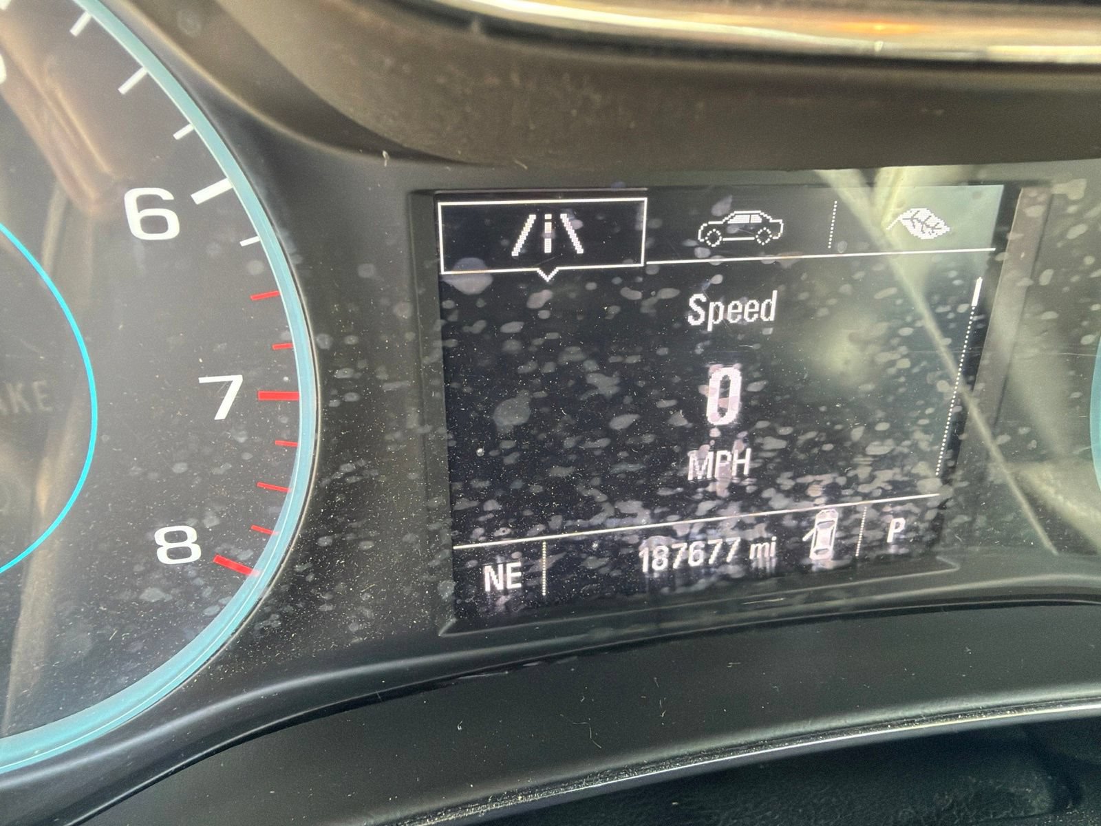 Used 2018 Chevrolet Cruze Premier FWD image 9