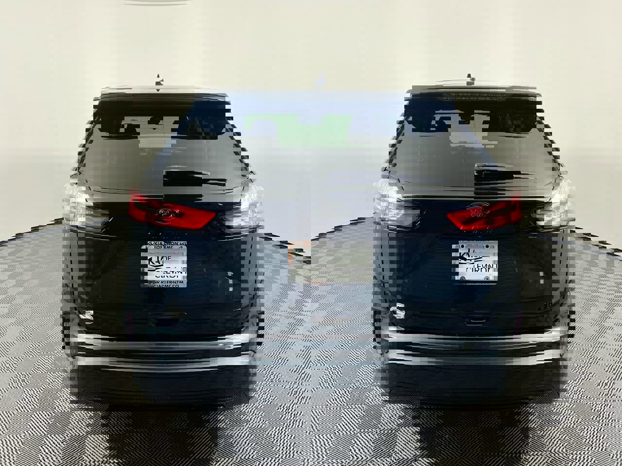 Used 2022 Ford Edge SE w/ Black Appearance Package image 4