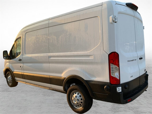 Used 2024 Ford Transit 250 148 Medium Roof Extended AWD w/ Load Area Protection Package image 4