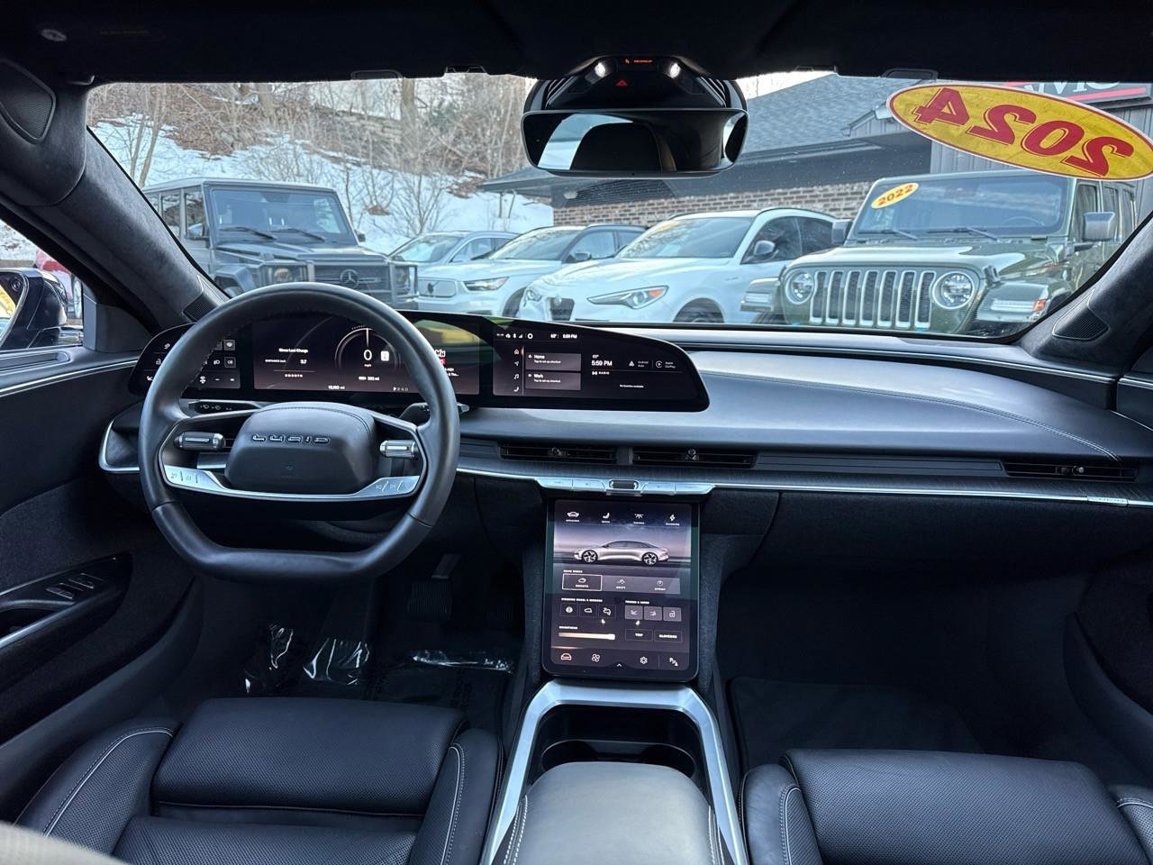 Used 2024 Lucid Air Touring image 26