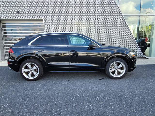 Used 2023 Audi Q8 Premium w/ Convenience Package AWD/4WD image 6