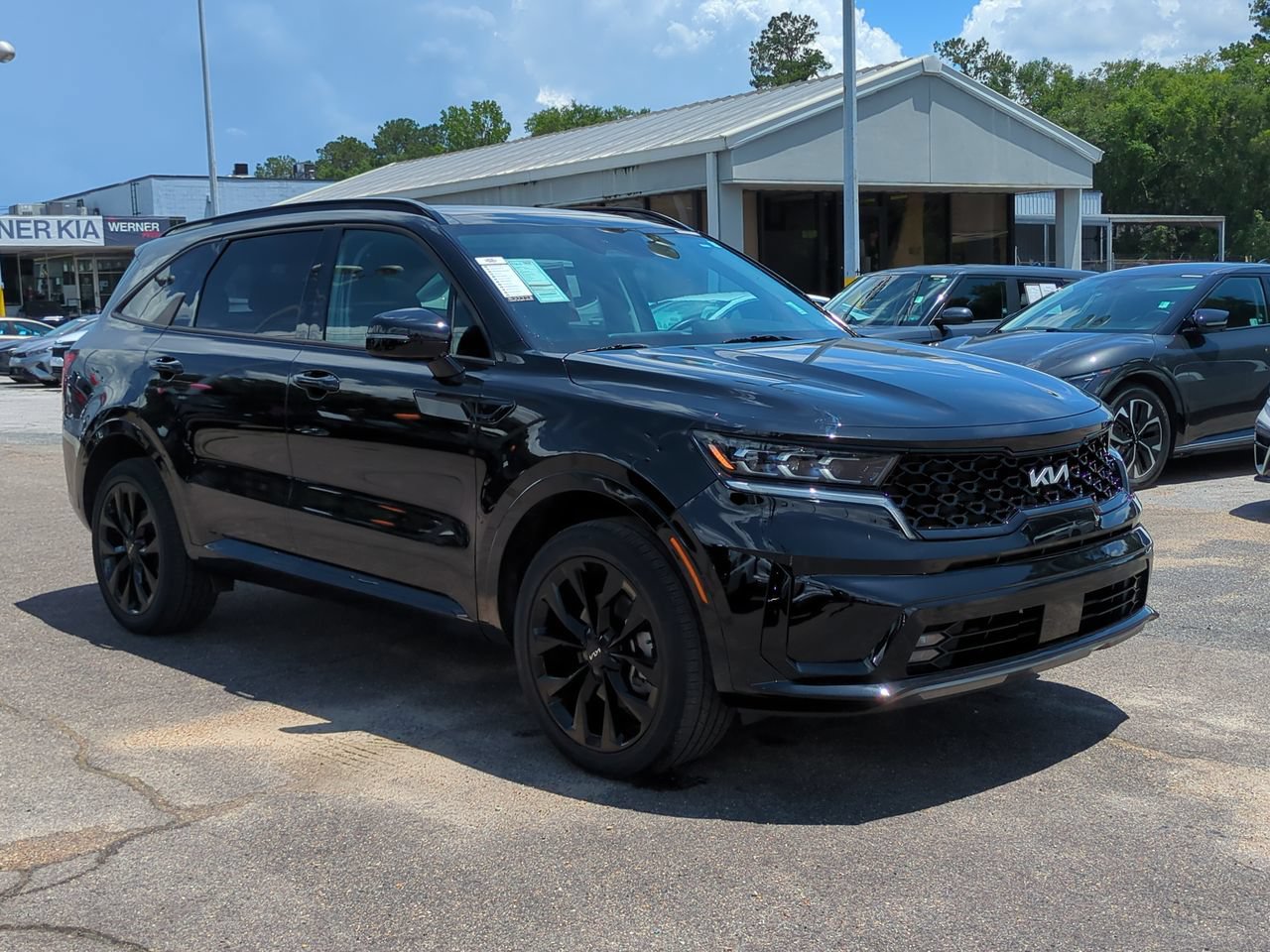 Certified 2023 Kia Sorento SX AWD/4WD image 3