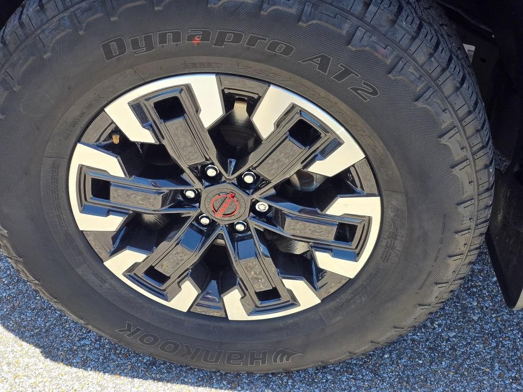 Used 2022 Nissan Frontier PRO-4X AWD/4WD image 12