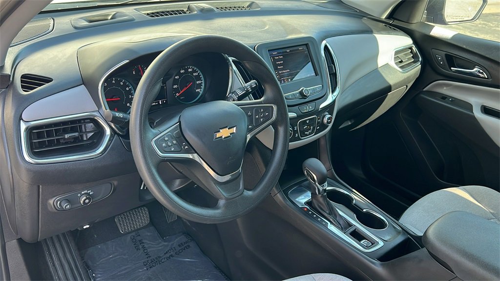 Used 2023 Chevrolet Equinox LS image 10