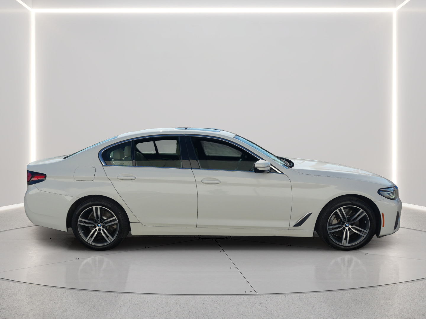 Used 2023 BMW 530i xDrive w/ Premium Package AWD/4WD image 6