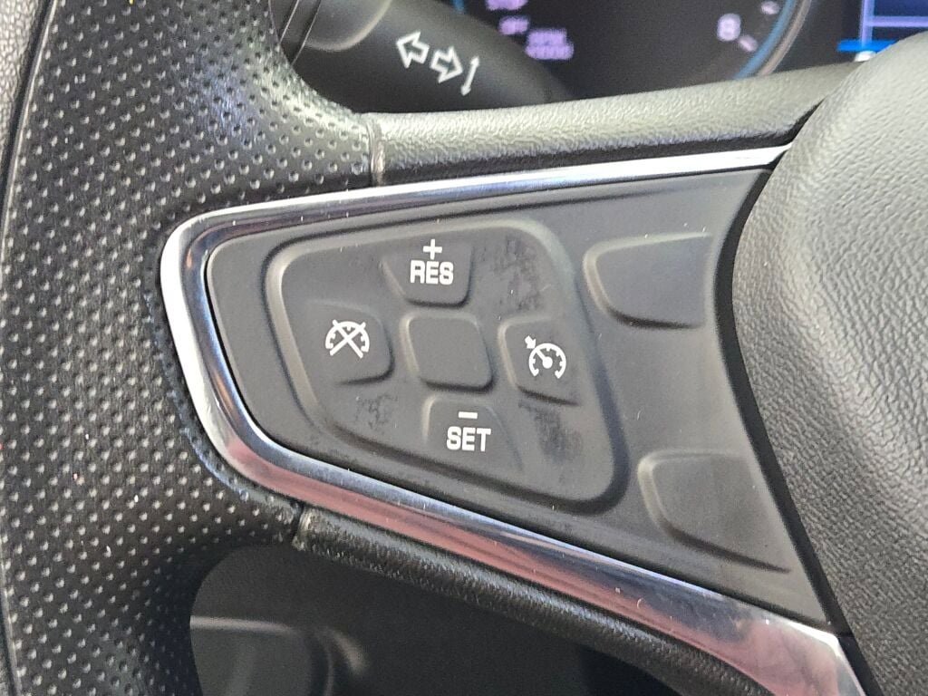 Used 2019 Chevrolet Equinox LT image 31