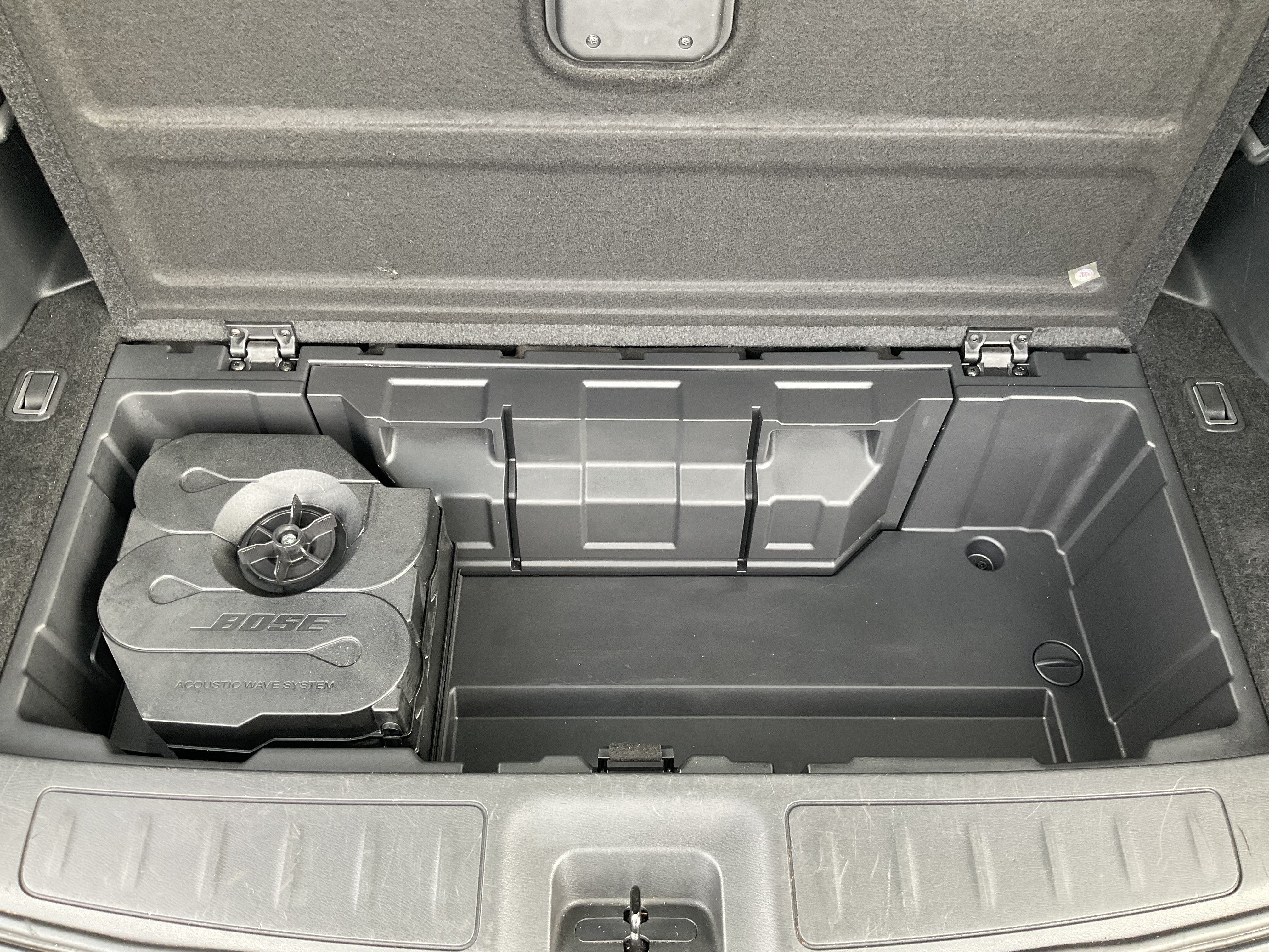 Used 2015 Nissan Pathfinder Platinum FWD image 54