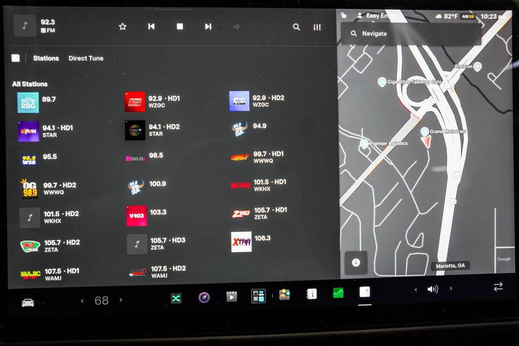 Used 2023 Tesla Model S AWD/4WD image 30