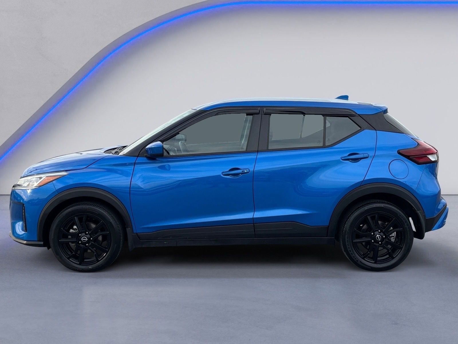Used 2024 Nissan Kicks SV image 7