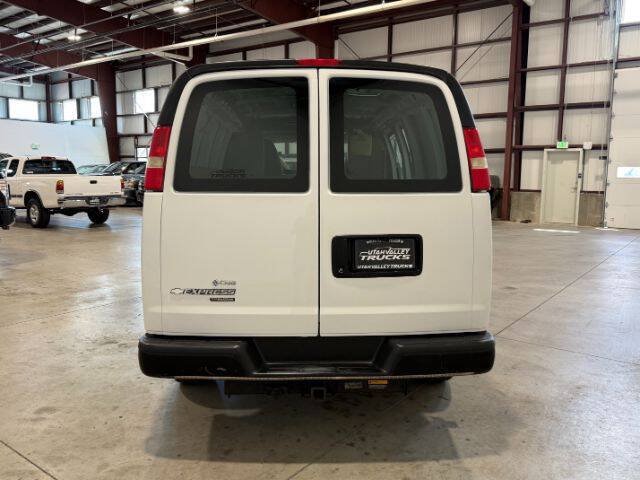 Used 2012 Chevrolet Express 2500 w/ Cold Climate Package RWD image 9
