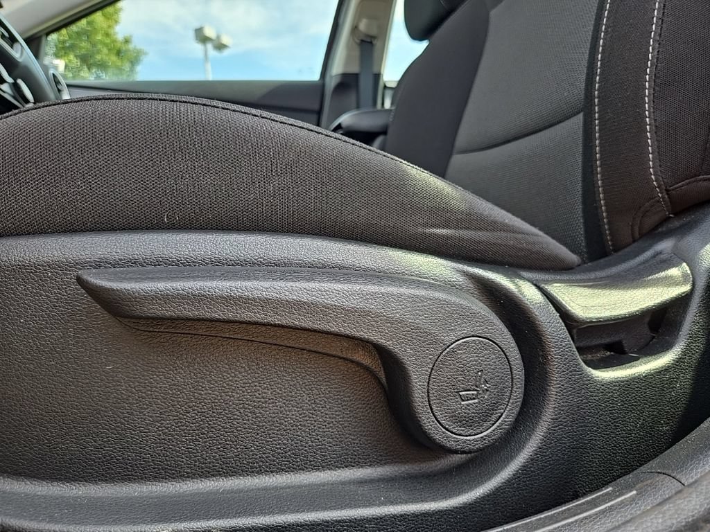 Certified 2023 Kia Forte LXS FWD image 28