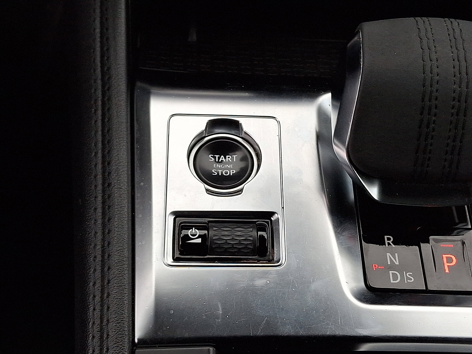 Used 2023 Jaguar F-PACE S image 26