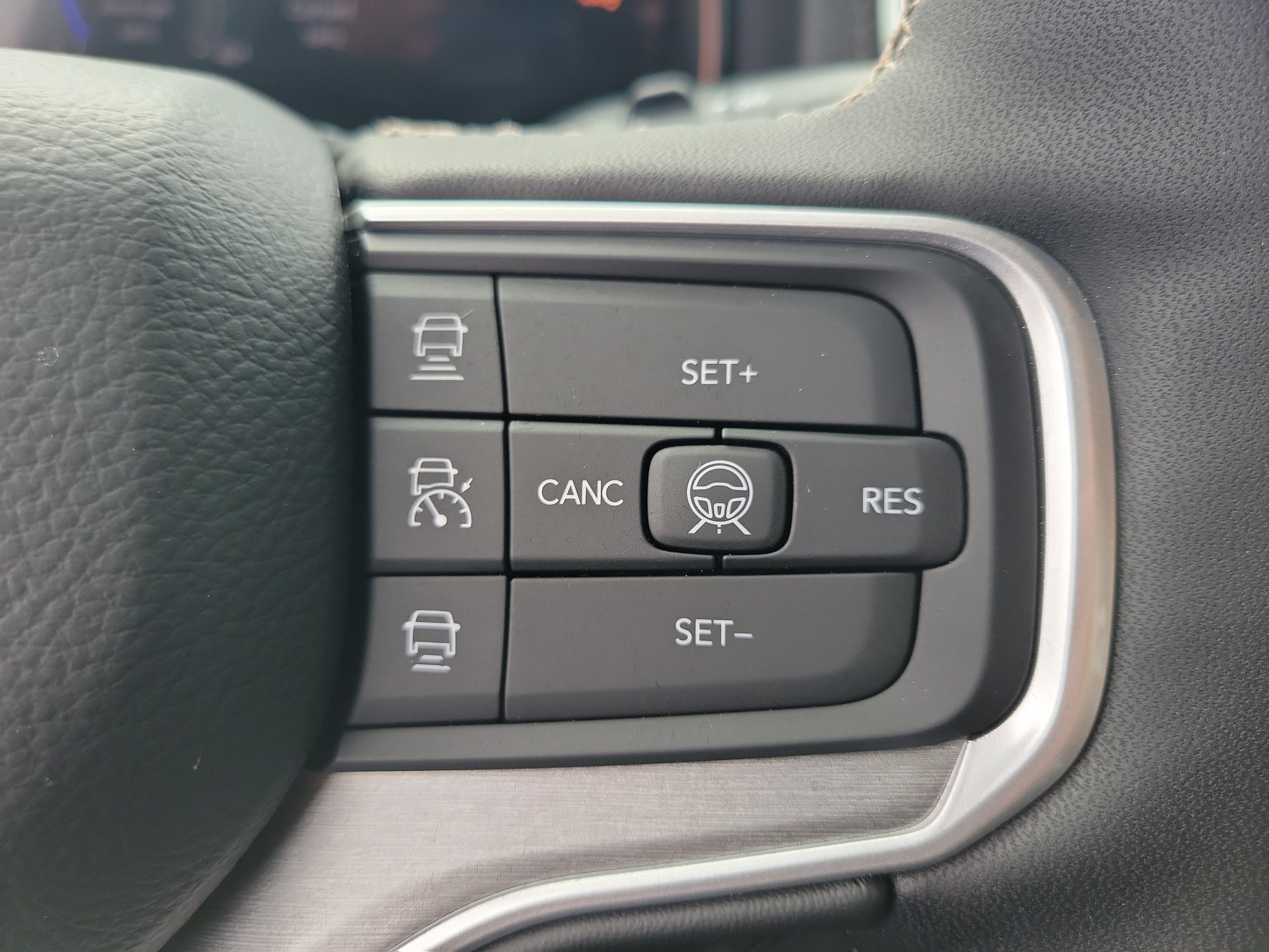New 2026 Jeep Grand Wagoneer L Limited AWD/4WD image 15