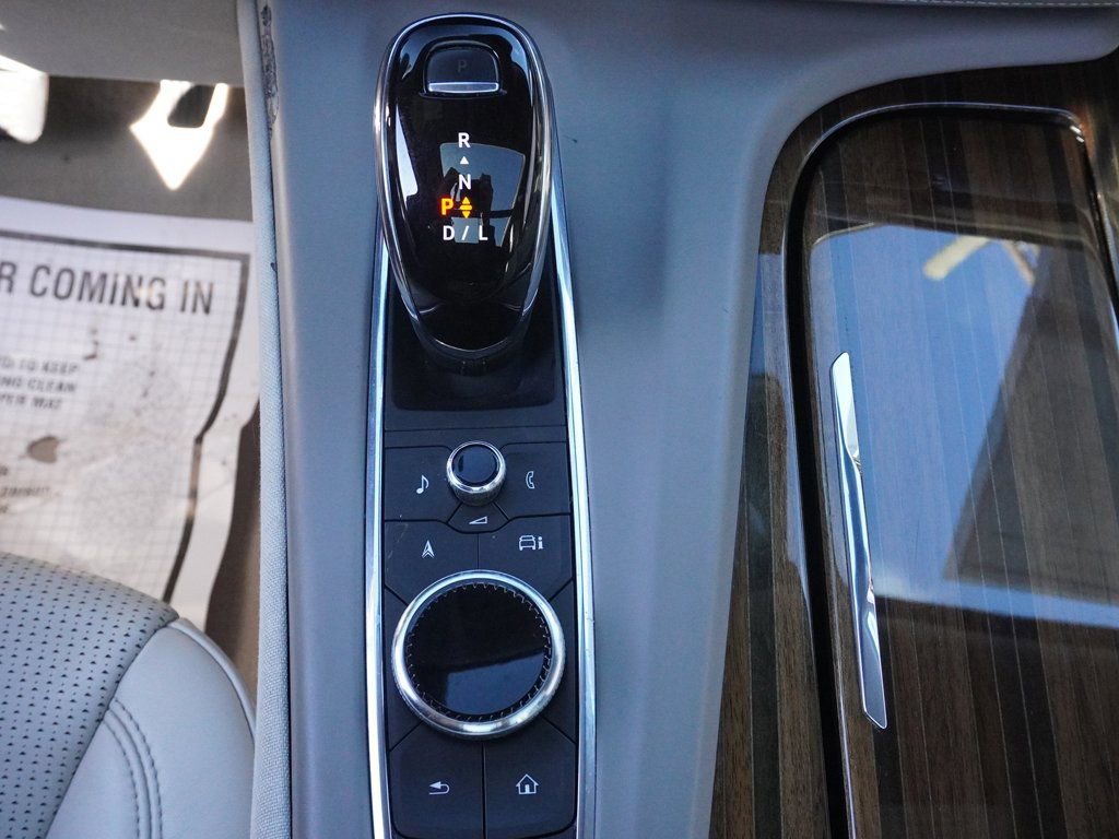 Used 2023 Cadillac Escalade ESV Premium Luxury Platinum w/ Heavy-Duty Trailer Package image 63