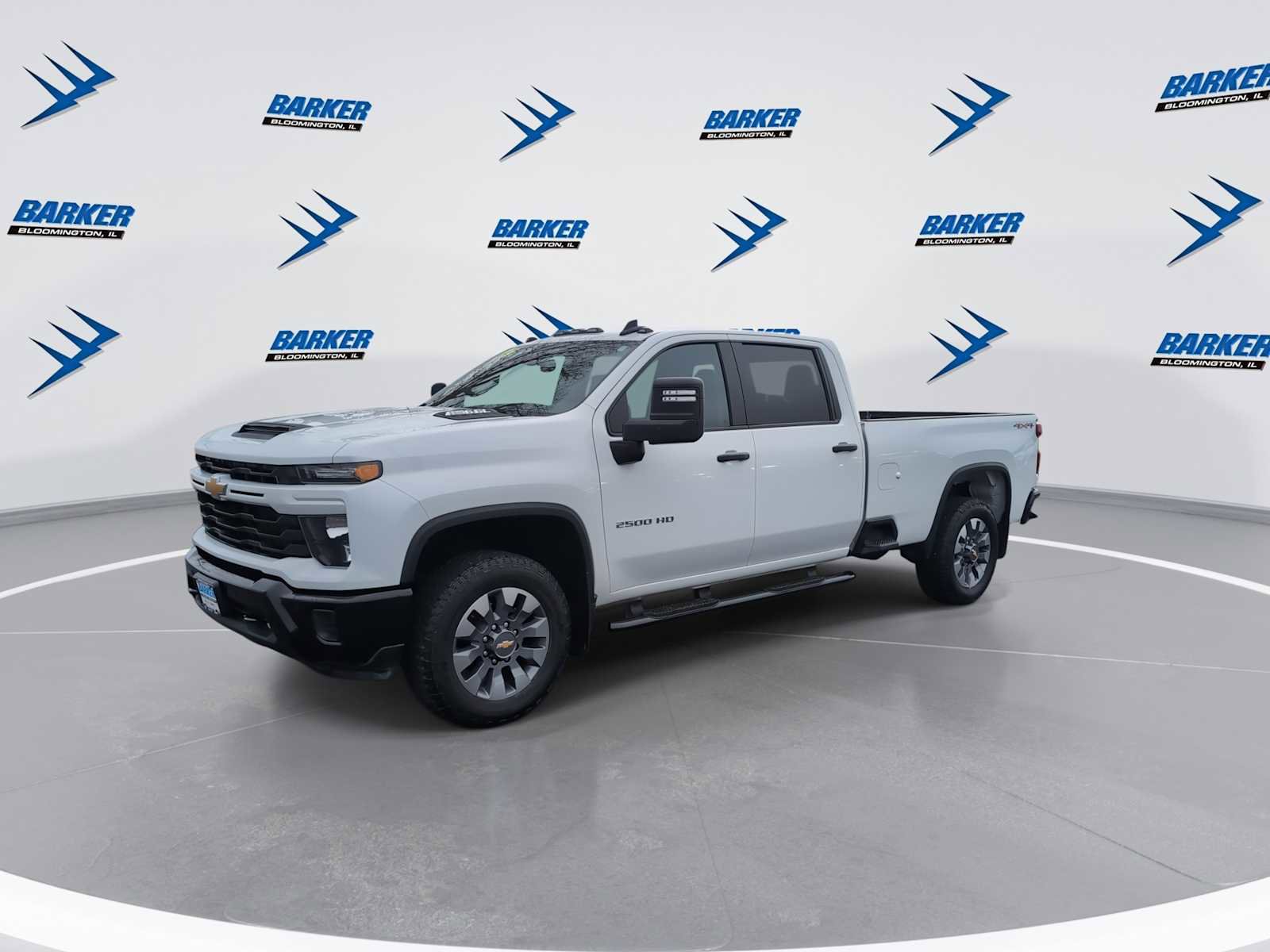 Used 2025 Chevrolet Silverado 2500 Custom w/ Custom Value Package image 4