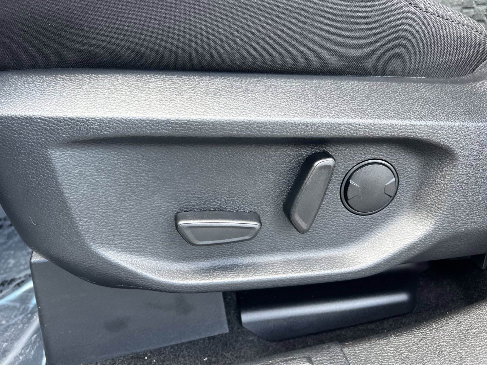 Used 2025 Ford Ranger XLT w/ Equipment Group 301A High image 14