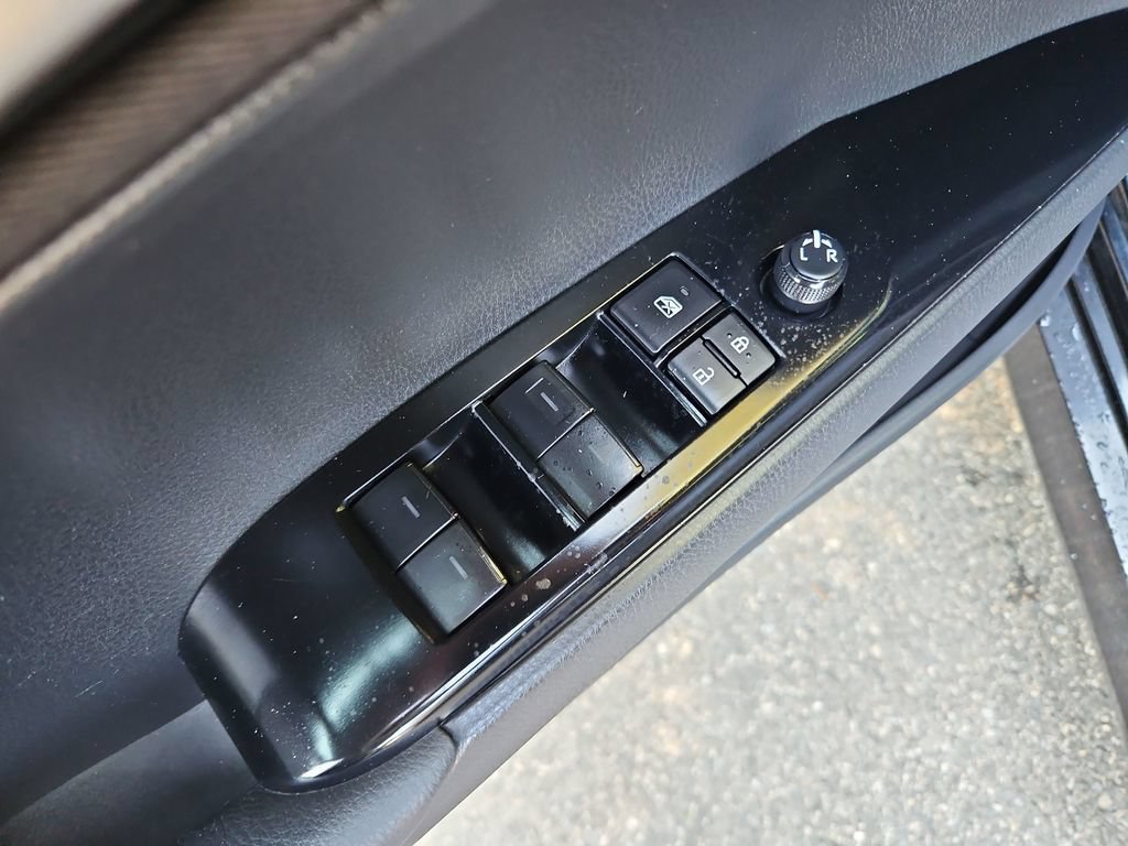Used 2025 Toyota Camry LE FWD image 25