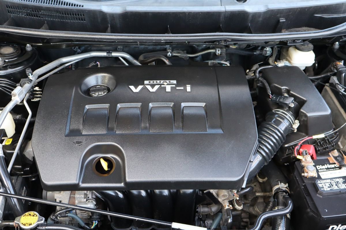 Used 2010 Toyota Matrix image 36