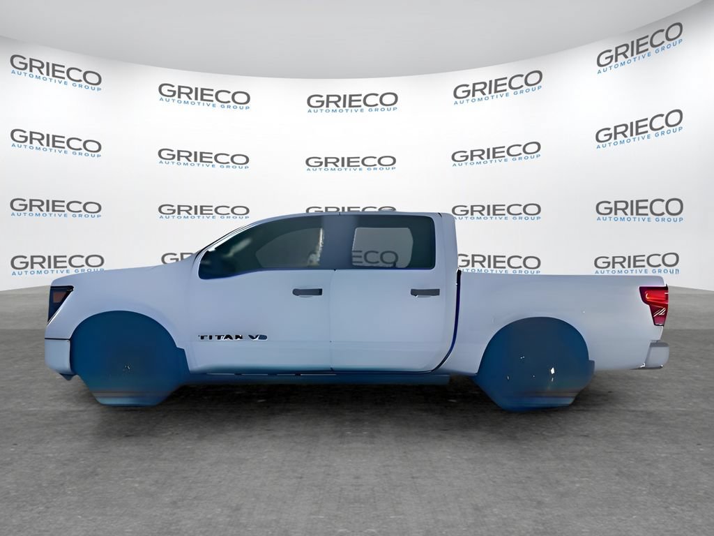 Used 2018 Nissan Titan SV w/ SV Convenience Package RWD image 2