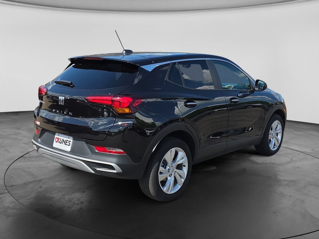 Used 2025 Buick Encore GX Preferred AWD/4WD image 9