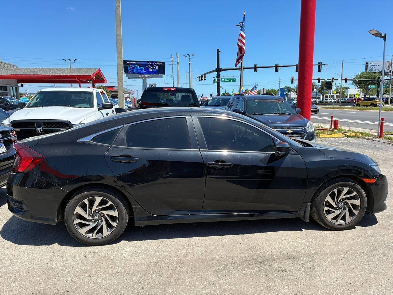 Used 2018 Honda Civic EX image 11