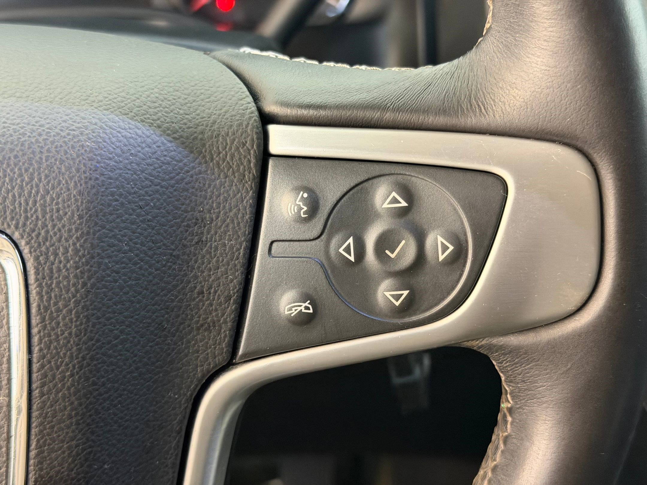 Used 2015 GMC Yukon SLE w/ Convenience Package image 17