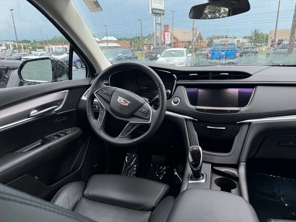 Used 2017 Cadillac XT5 Premium Luxury AWD/4WD image 17