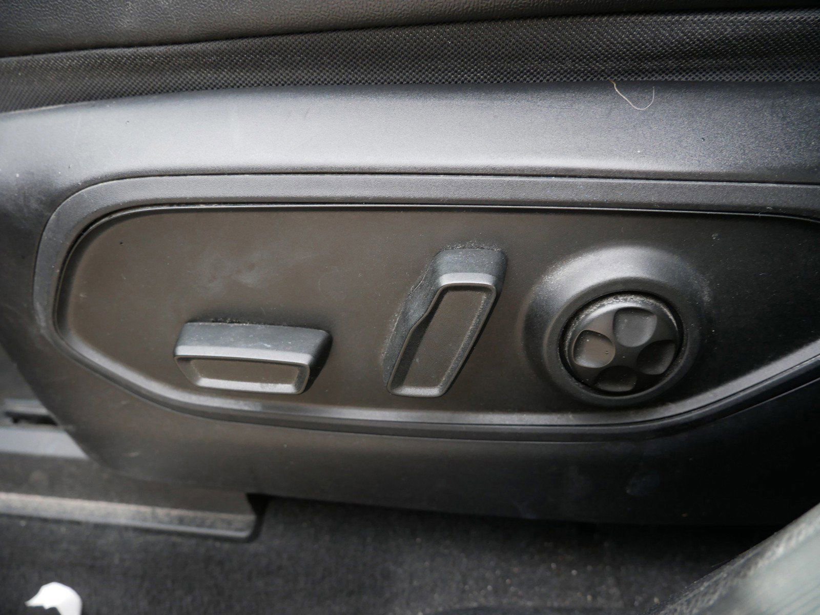 Used 2021 Jeep Grand Cherokee L Laredo image 14