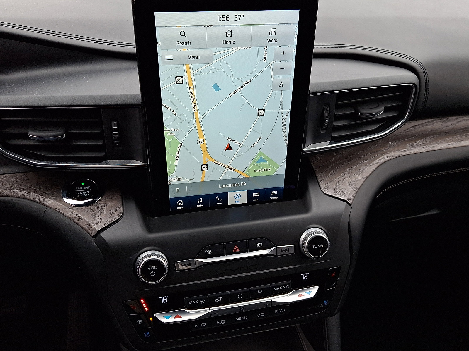 Used 2020 Ford Explorer Platinum w/ Premium Technology Package image 17