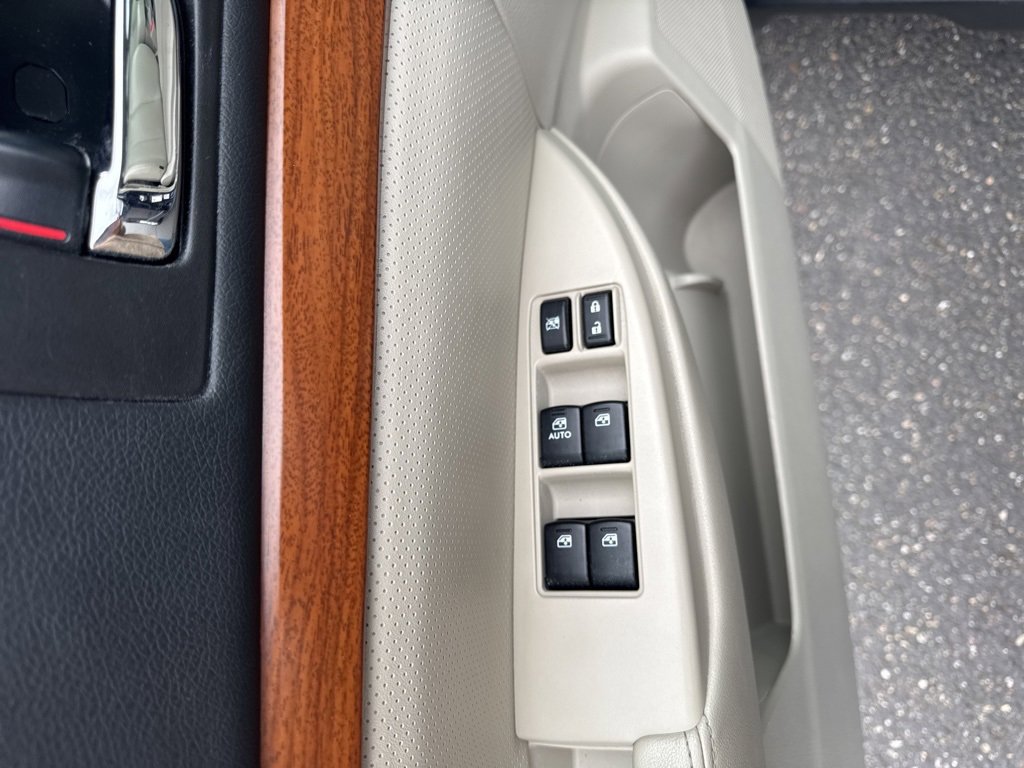 Used 2014 Subaru Outback 3.6R Limited image 14