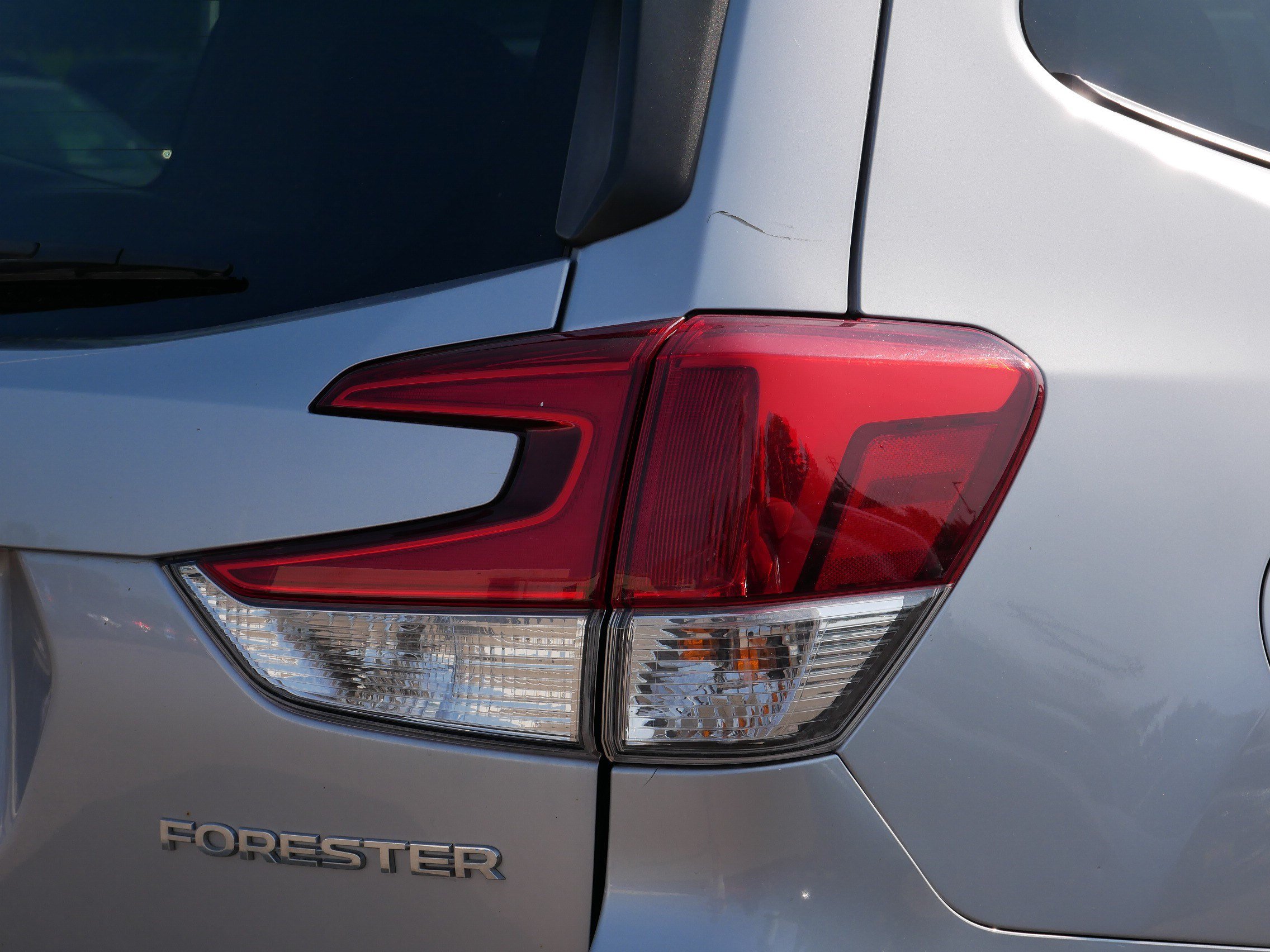 Used 2020 Subaru Forester Premium AWD/4WD image 17