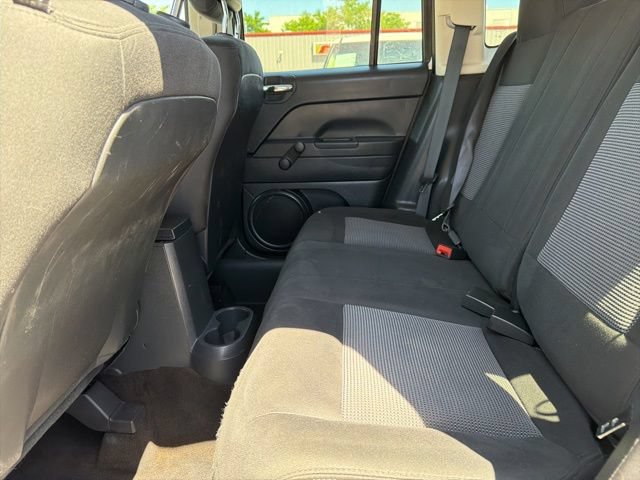 Used 2014 Jeep Compass Sport FWD image 17