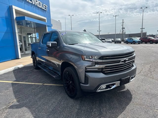 Used 2021 Chevrolet Silverado 1500 High Country w/ Technology Package AWD/4WD image 9