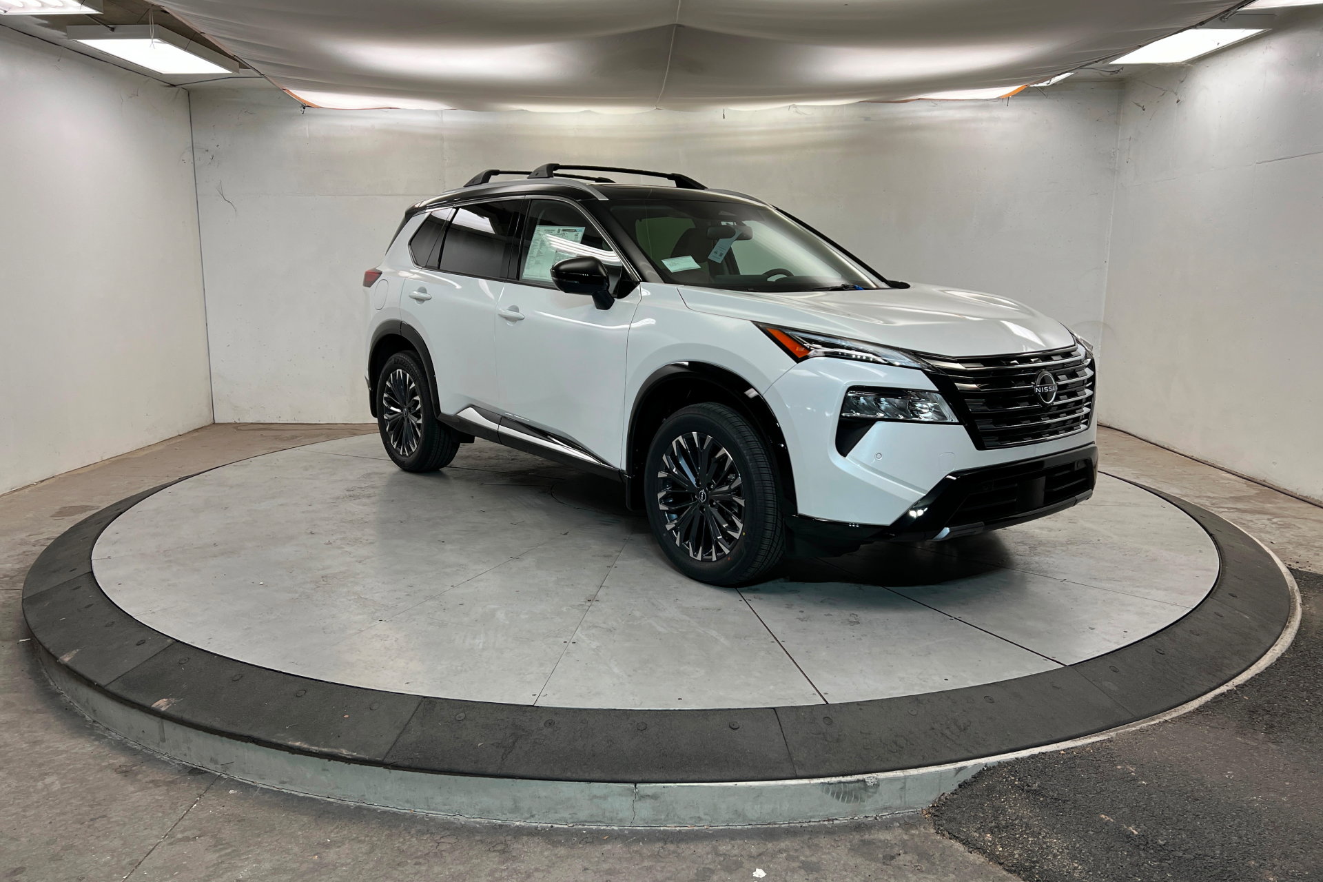 New 2026 Nissan Rogue Platinum w/ Platinum Premium Package image 7