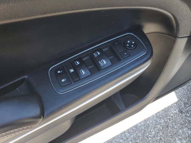 Used 2022 Chrysler 300 S RWD image 20