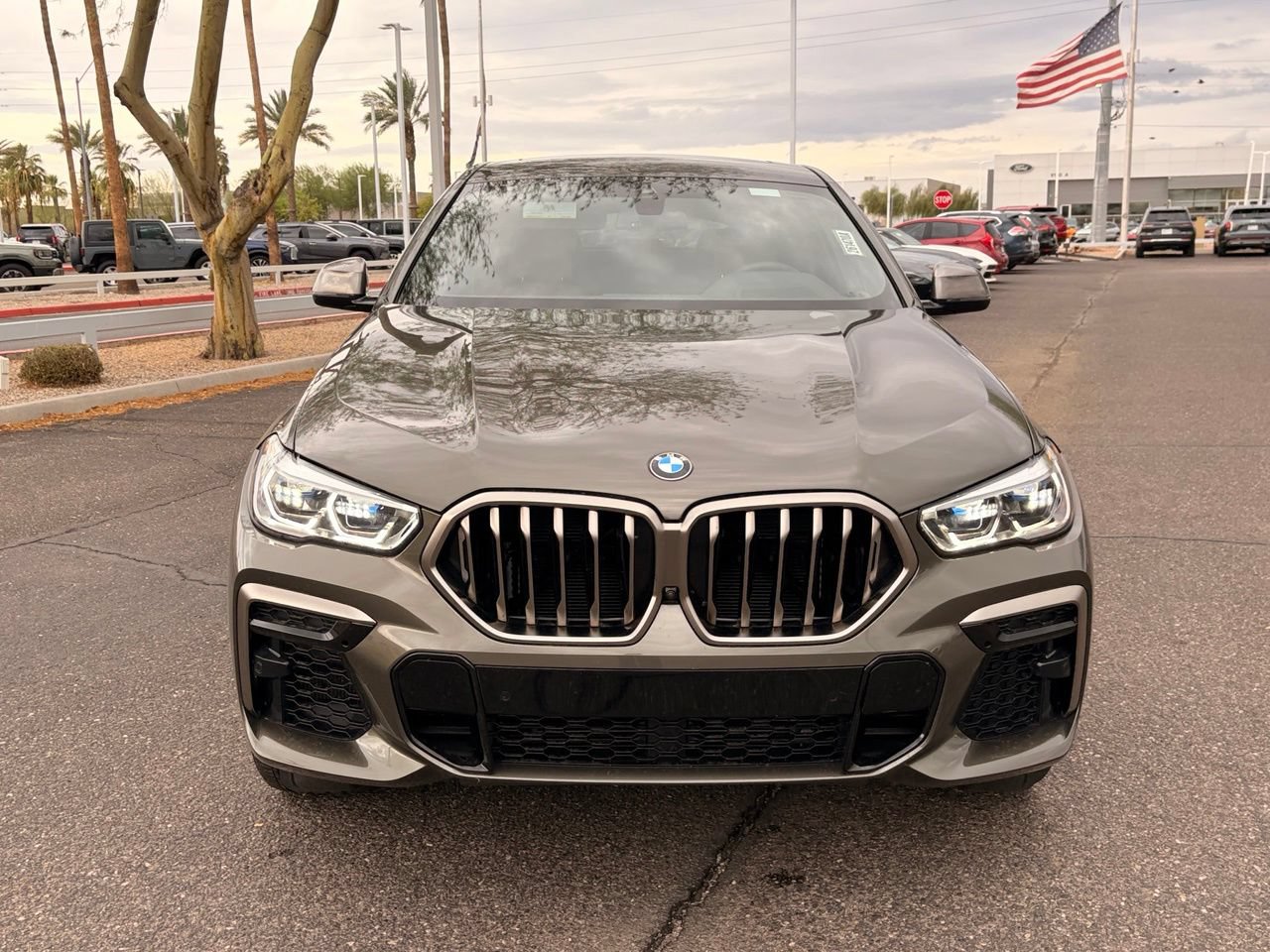Used 2022 BMW X6 M50i w/ Executive Package AWD/4WD image 9