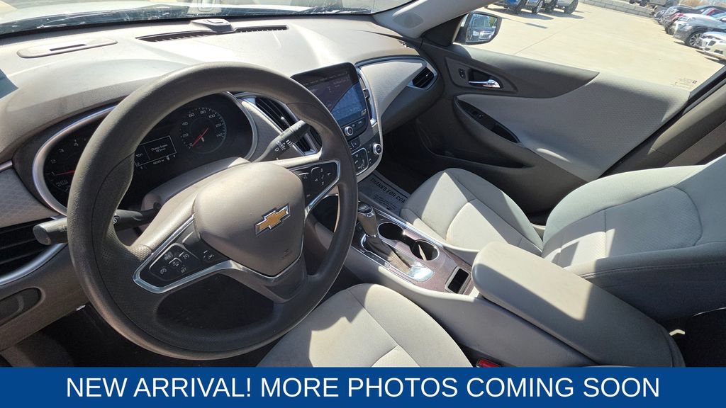 Used 2020 Chevrolet Malibu LS w/ Driver Confidence Package II image 12