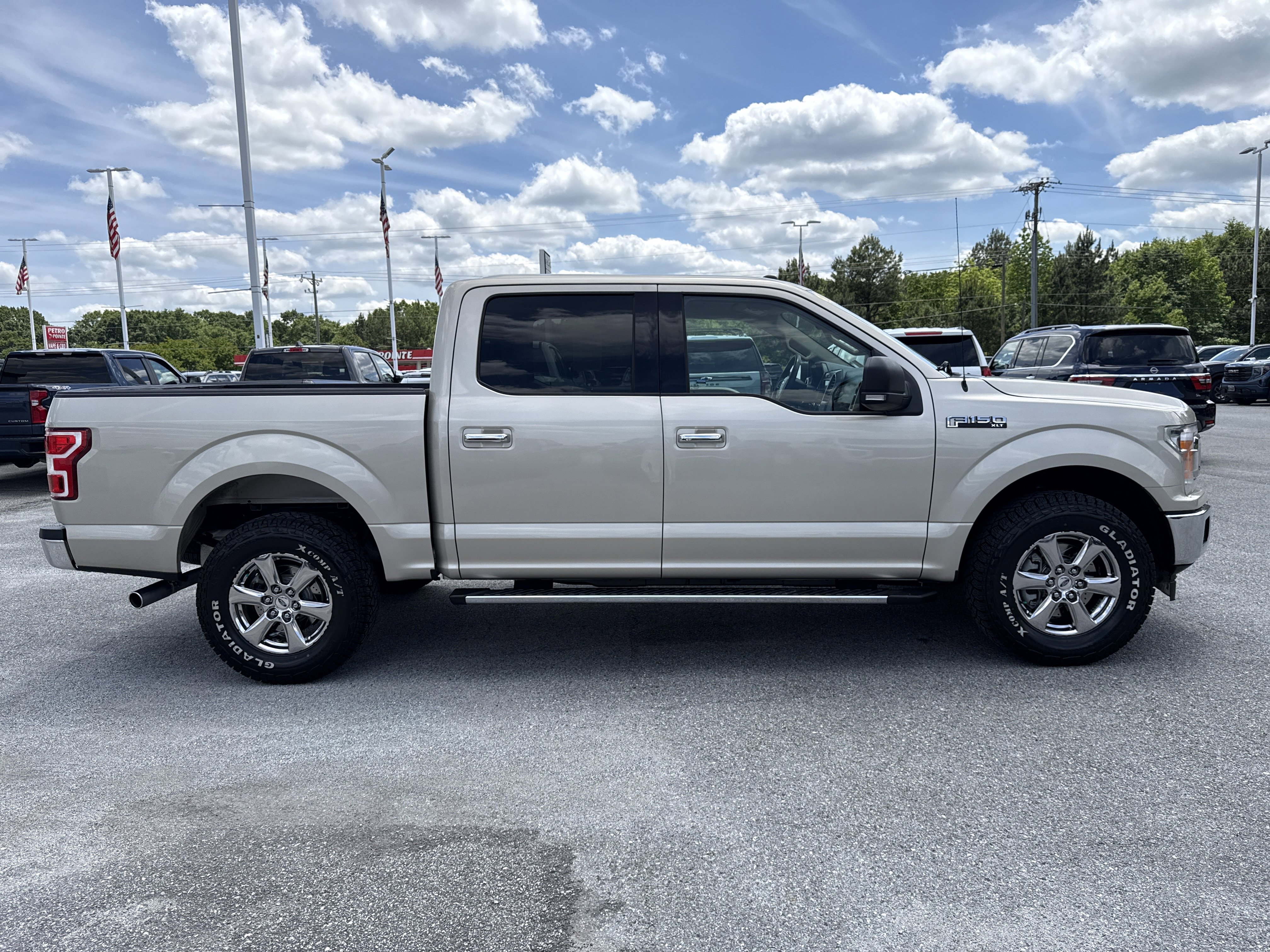Used 2018 Ford F150 XLT w/ Equipment Group 302A Luxury AWD/4WD image 5