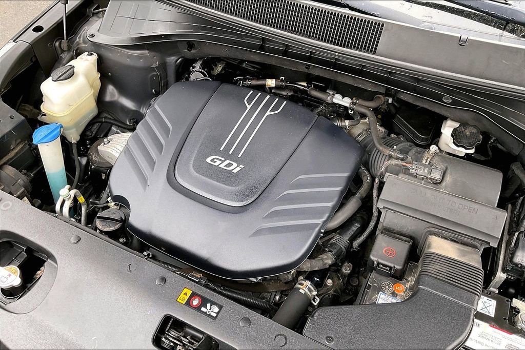 Used 2017 Kia Sorento LX image 36