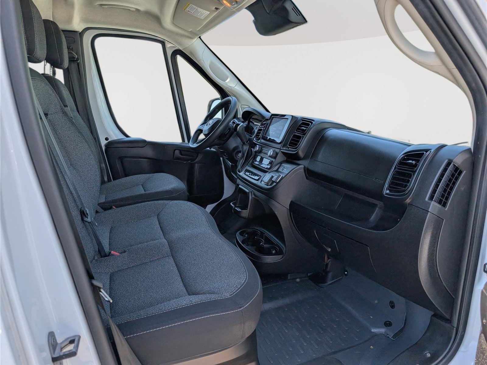 Used 2024 RAM ProMaster 2500 w/ Convenience Group FWD image 10