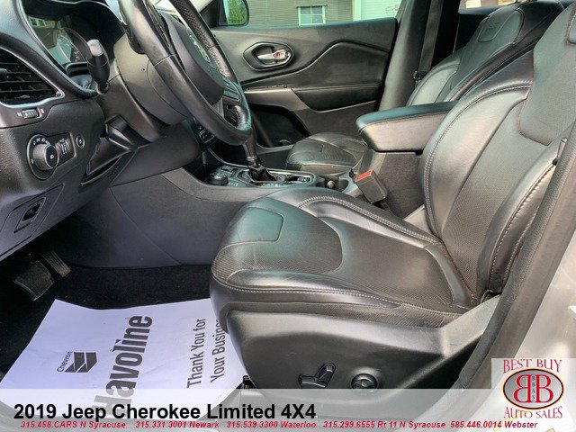 Used 2019 Jeep Cherokee Limited image 10