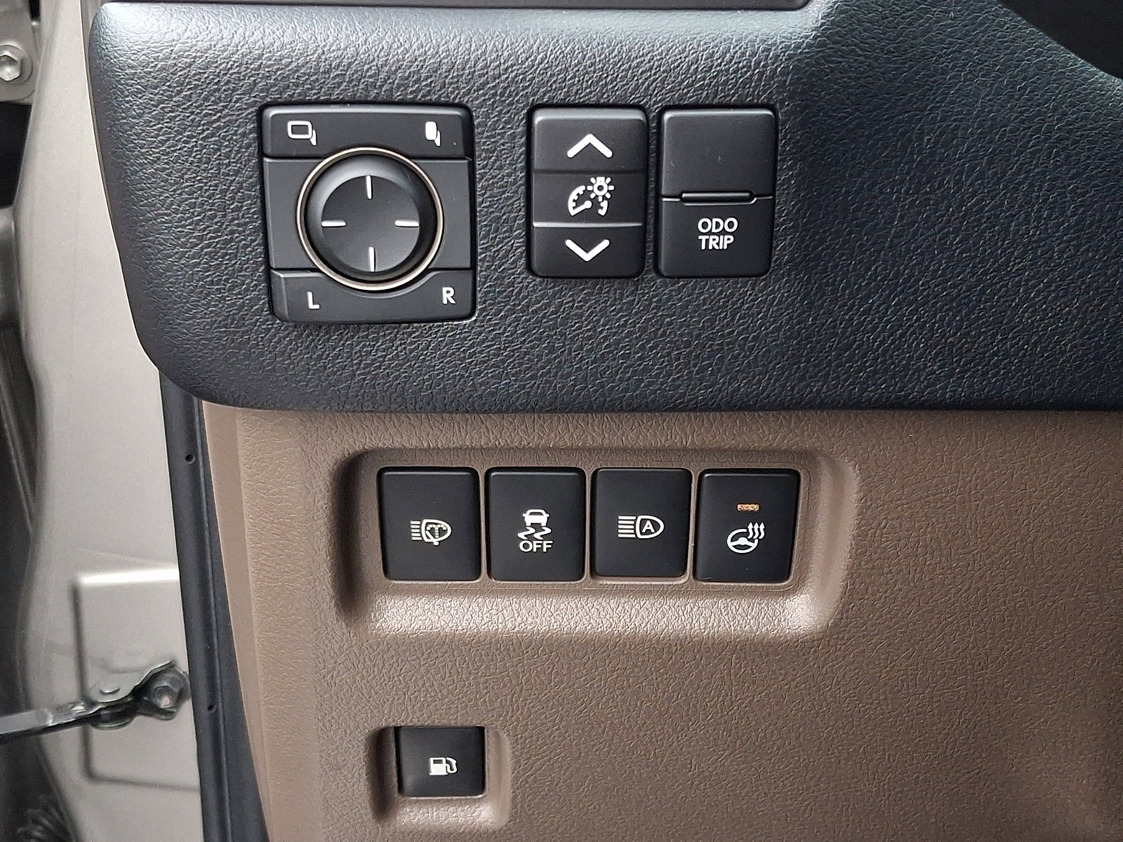 Certified 2023 Lexus GX 460 Premium w/ Premium Package AWD/4WD image 26