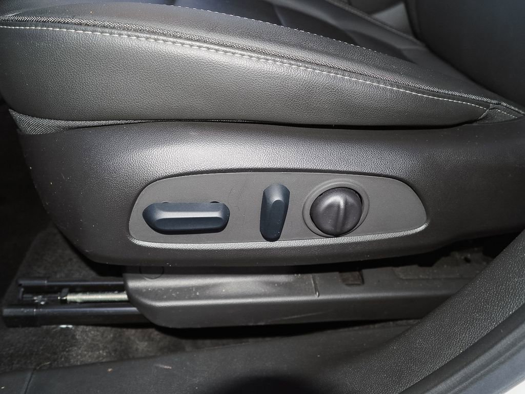 Certified 2023 Chevrolet TrailBlazer ACTIV w/ Convenience Package image 27