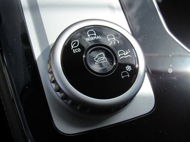 New 2026 Mitsubishi Outlander ES image 23