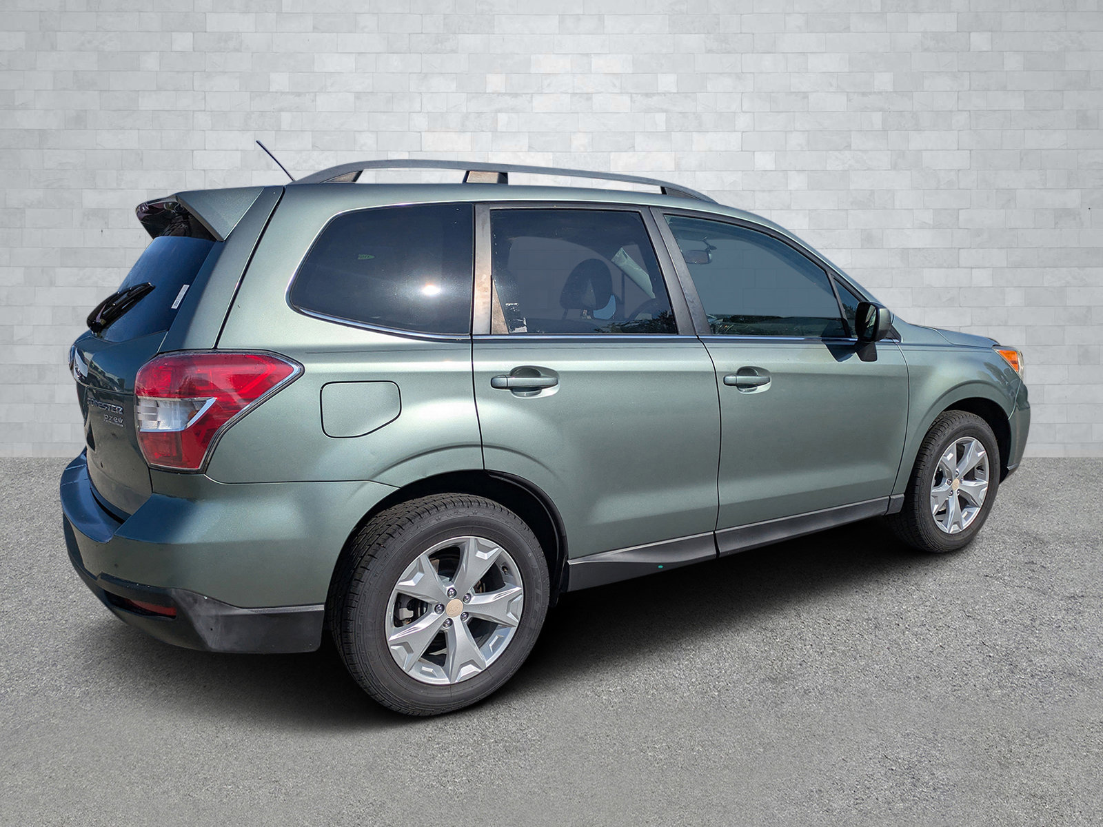 Used 2015 Subaru Forester 2.5i Limited image 5
