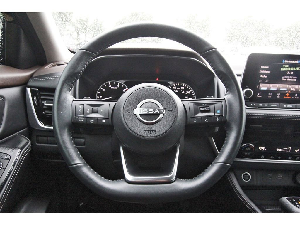 Used 2023 Nissan Rogue SL image 17