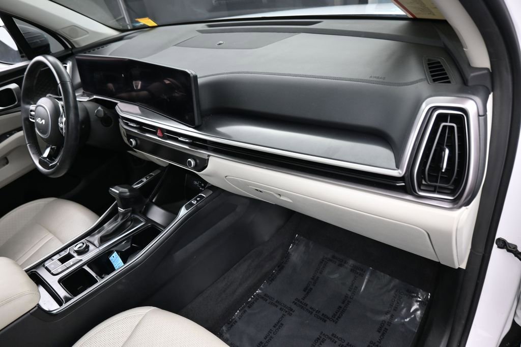 Used 2024 Kia Sorento S w/ Panoramic Sunroof Package FWD image 48
